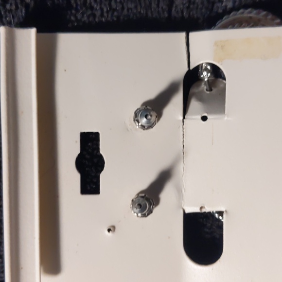 White Stag Set Of Two Silver Tone Pierced Earrings - Picture 4 of 4